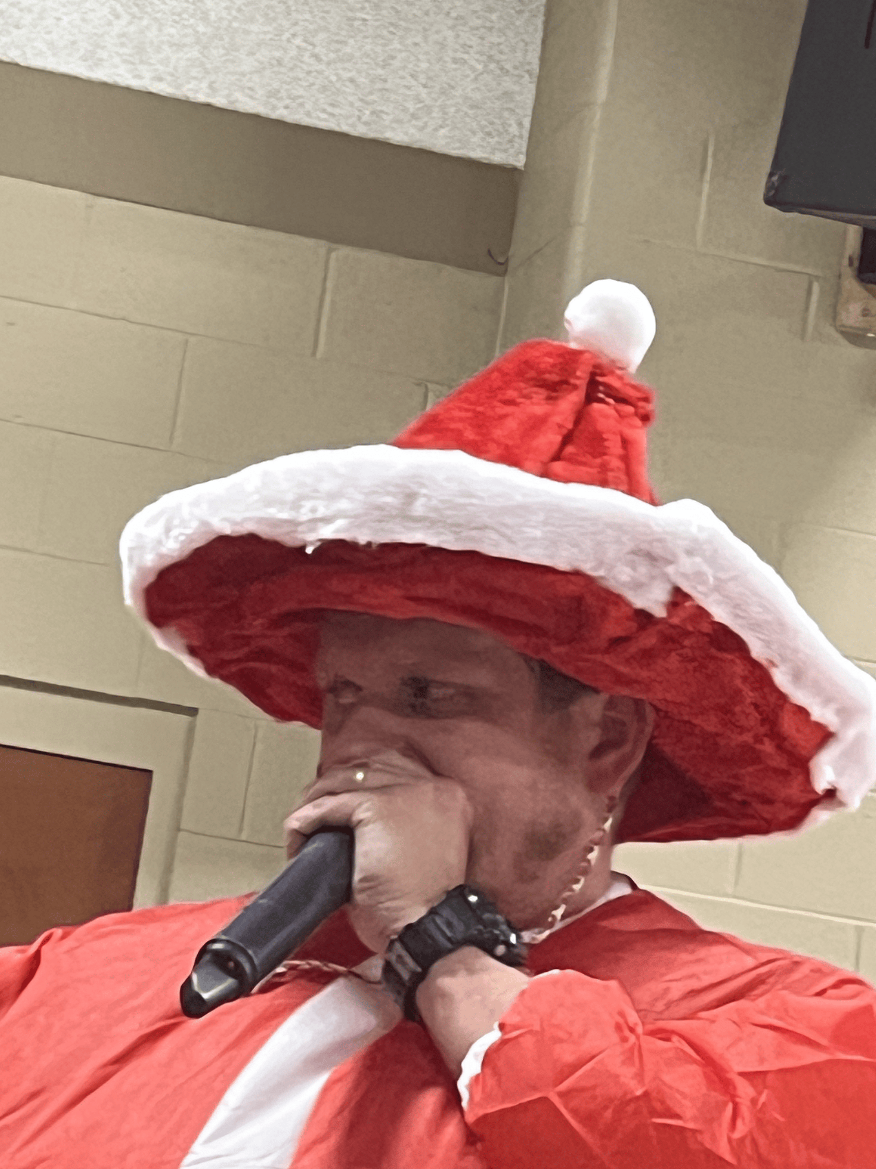 Santa Philip laying down a sick beat